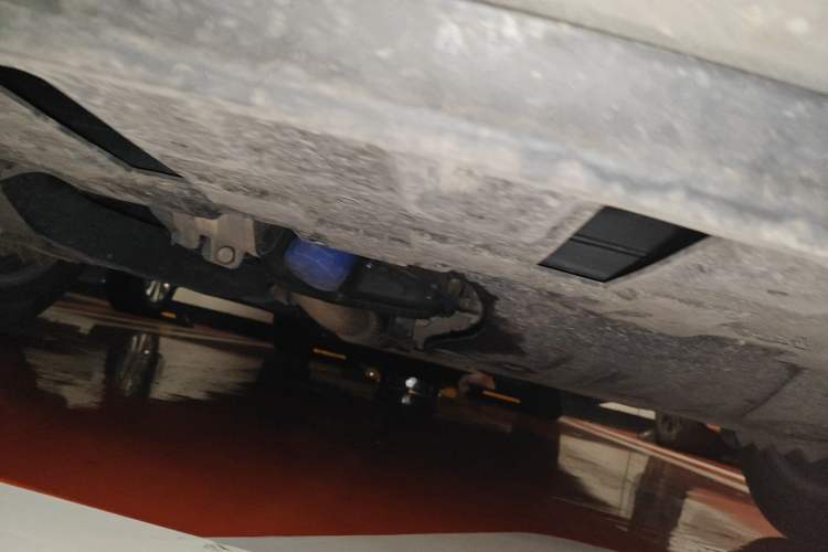 Used Buick GL8 2022 ES Land Cruiser 653T Luxury Model Chassis Front