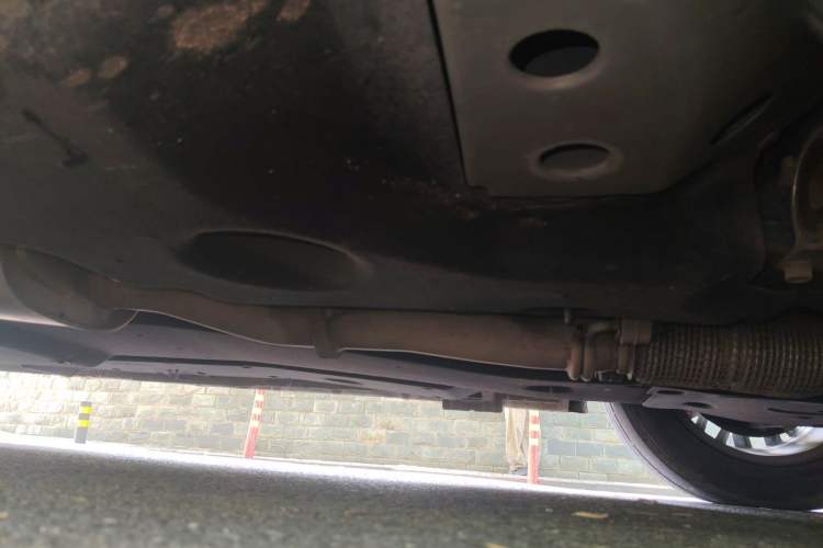 Used Buick GL8 2022 ES Landtrek 653T Comfort Edition Chassis Front Right