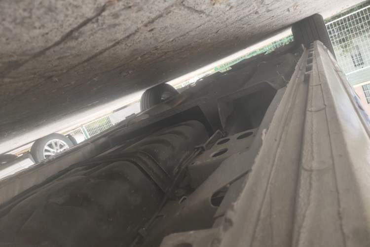 Used Buick GL8 2022 ES Landtrek 653T Comfort Edition Chassis Rear Left