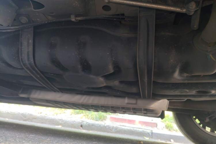 Used Buick GL8 2022 ES Landtrek 653T Comfort Edition Chassis Rear Left