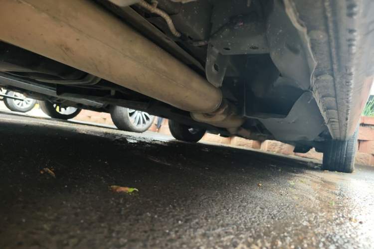 Used Buick GL8 2022 Land Cruiser Executive Class 652T Comfort Model Chassis Rear Right