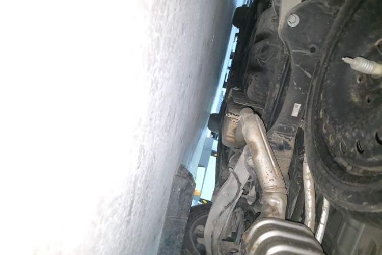 Used Buick GL8 2022 ES Landtrek 653T Comfort Edition Chassis Rear