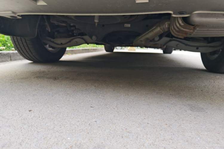 Used Buick GL8 2022 ES Landtrek 653T Luxury Edition Chassis Rear