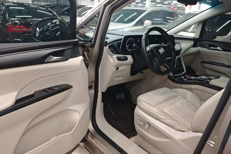 Used Buick GL8 2022 ES Landtrek 653T Comfort Edition Driver Seat