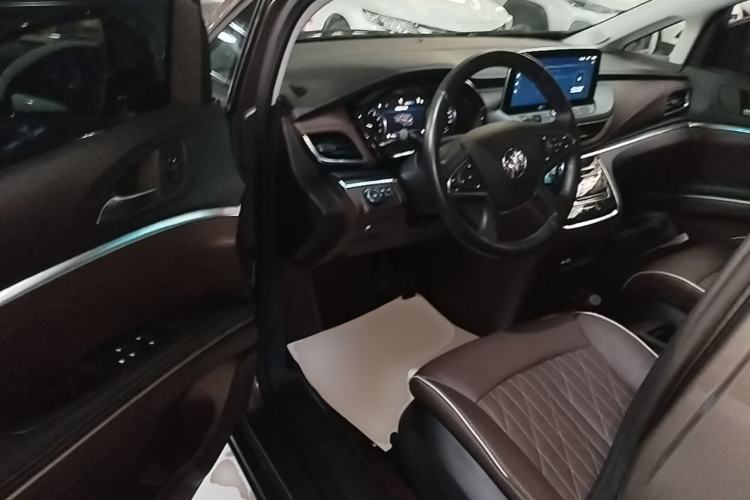 Used Buick GL8 2022 Land Business Class 652T Luxury Model Driver Seat