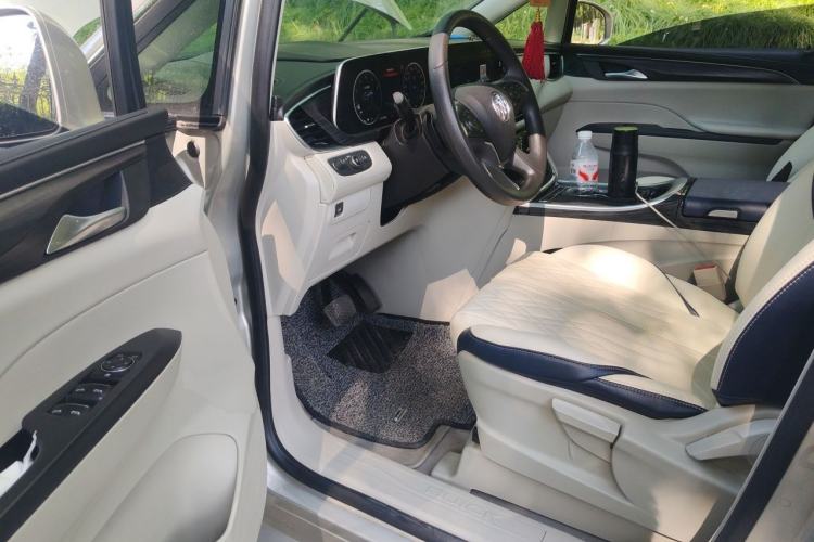 Used Buick GL8 2022 ES Landtrek 653T Comfort Edition Driver Seat