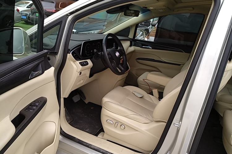 Used Buick GL8 2022 ES Landtrek 653T Luxury Edition Driver Seat