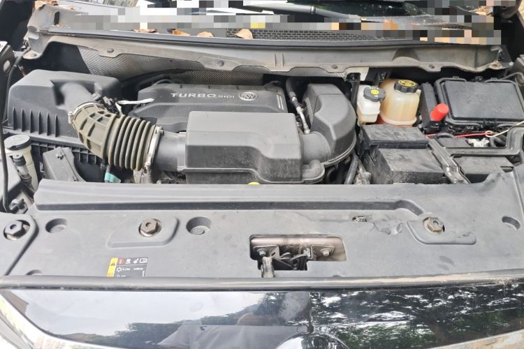 Used Buick GL8 2022 Land Business Class 652T Luxury Model Engine Bay