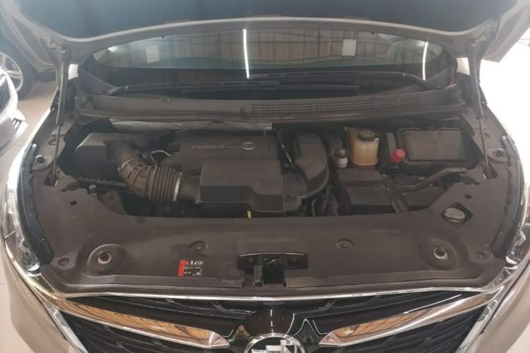 Used Buick GL8 2022 ES Landtrek 653T Comfort Edition Engine Bay