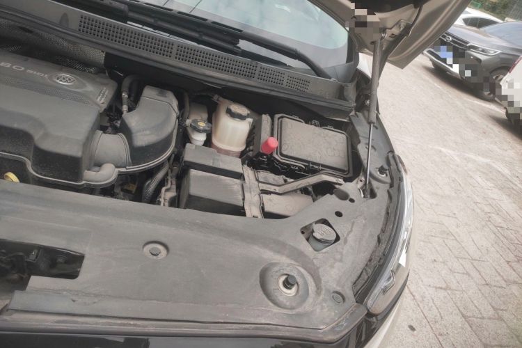 Used Buick GL8 2022 ES Landtrek 653T Comfort Edition Engine Bay Left
