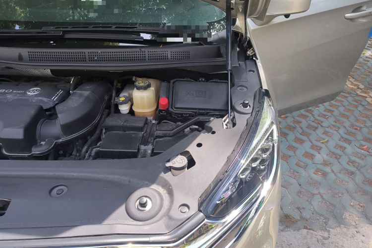 Used Buick GL8 2022 ES Landtrek 653T Luxury Edition Engine Bay Left