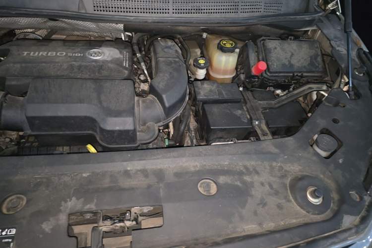 Used Buick GL8 2022 ES Landtrek 653T Comfort Edition Engine Bay Left