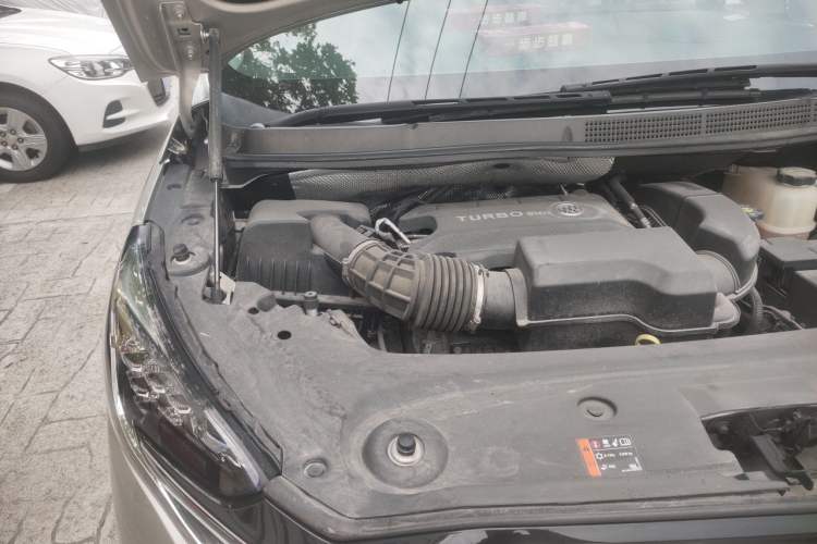 Used Buick GL8 2022 ES Landtrek 653T Comfort Edition Engine Bay Right