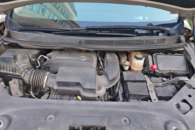 Used Buick GL8 2022 ES Landtrek 653T Luxury Edition Engine Bay