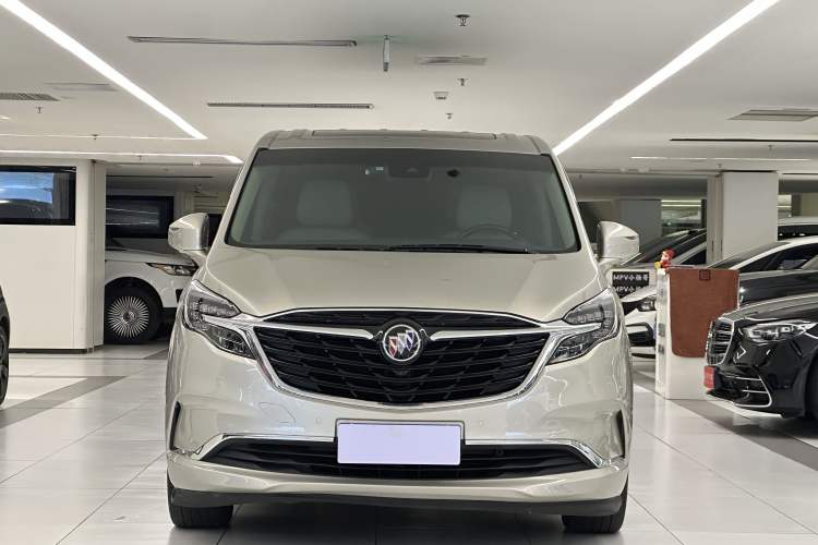 Used Buick GL8 2022 ES Land Cruiser 653T Luxury Model Exterior 1