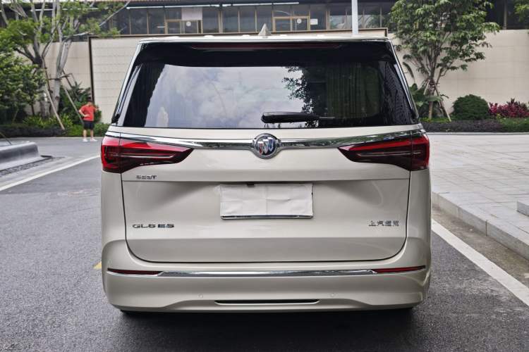Used Buick GL8 2022 ES Landtrek 653T Comfort Edition Exterior 11