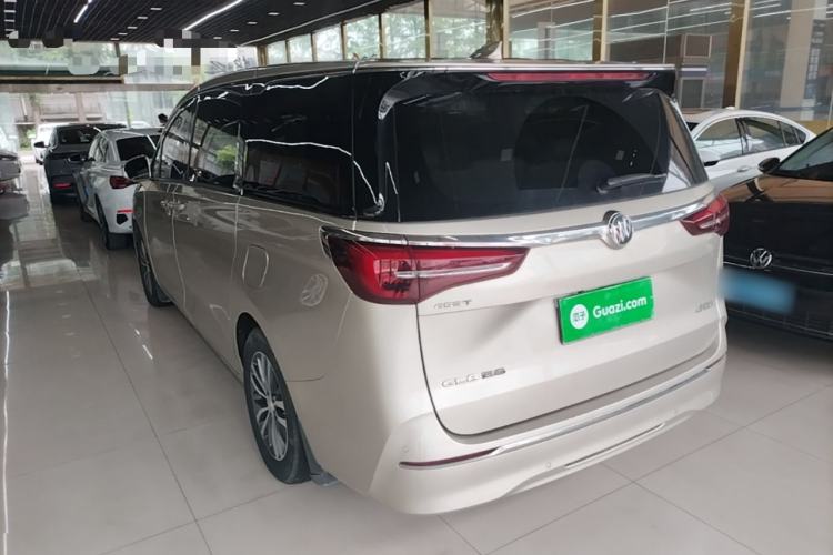 Used Buick GL8 2022 ES Landtrek 653T Comfort Edition Exterior 2