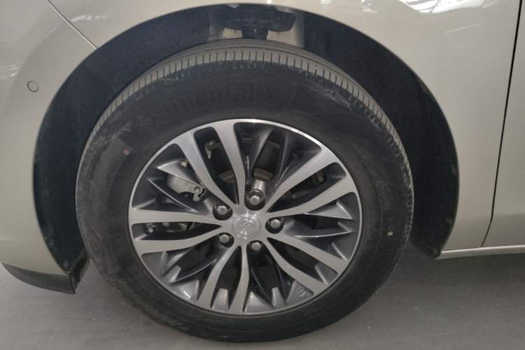 Used Buick GL8 2022 ES Landtrek 653T Luxury Edition Exterior 4