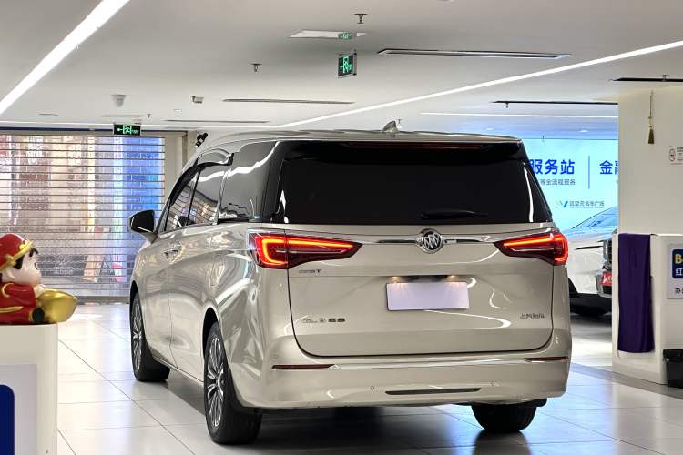 Used Buick GL8 2022 ES Land Cruiser 653T Luxury Model Exterior 4