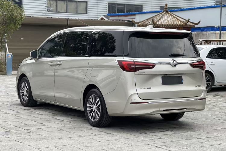 Used Buick GL8 2022 ES Landtrek 653T Comfort Edition Exterior 4