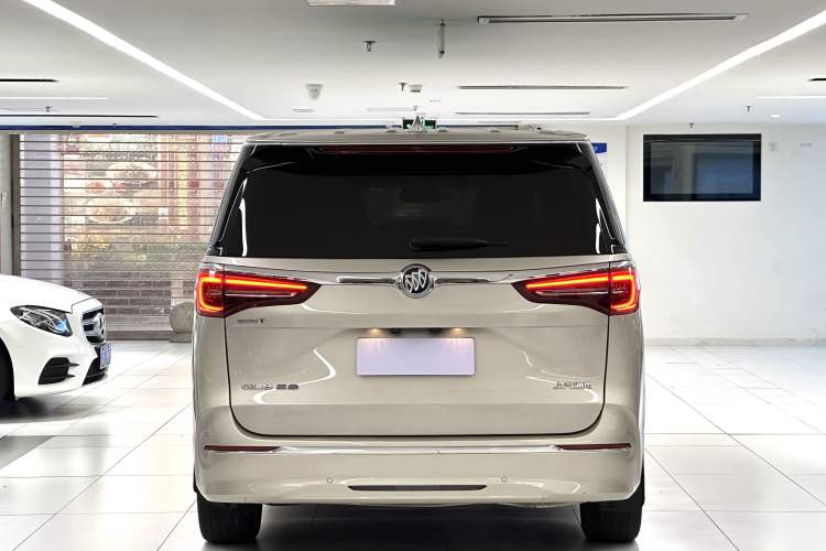 Used Buick GL8 2022 ES Land Cruiser 653T Luxury Model Exterior 5