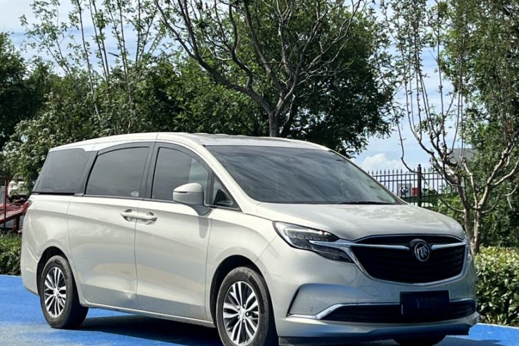 Used Buick GL8 2022 ES Landtrek 653T Luxury Edition Exterior 5