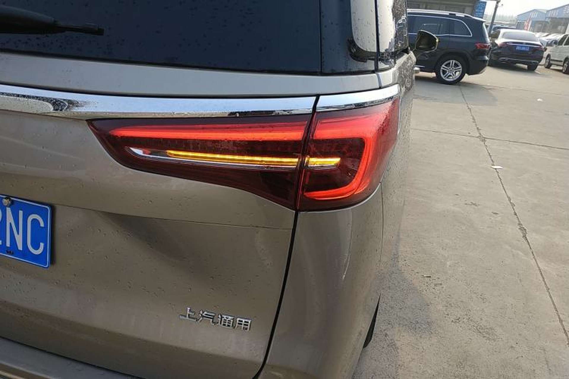 Used Buick GL8 2022 ES Land Cruiser 653T Luxury Model Exterior 6
