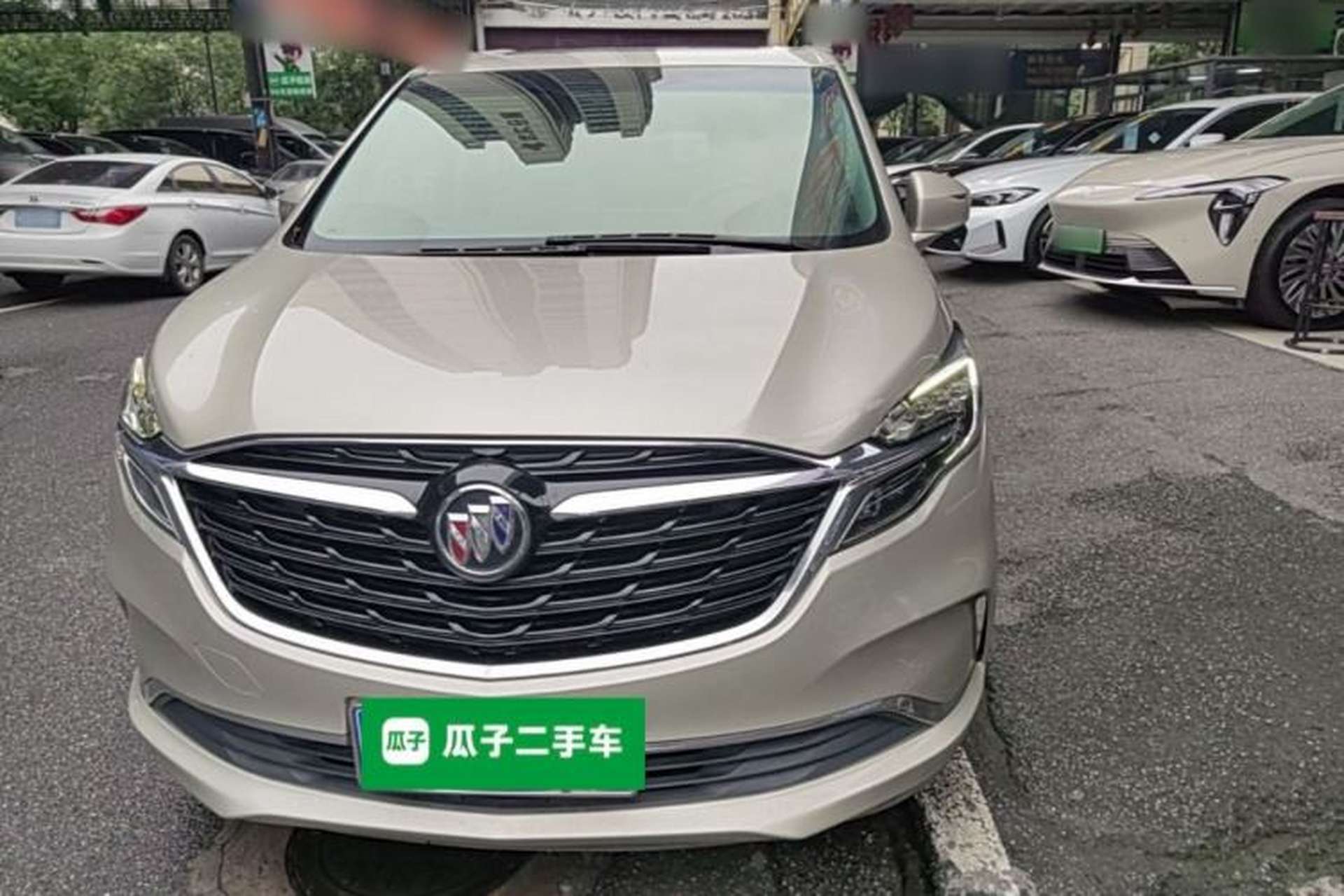 Used Buick GL8 2022 ES Landtrek 653T Comfort Edition Front