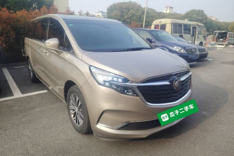 Used Buick GL8 2022 ES Landtrek 653T Luxury Edition Front Right 45 Deg