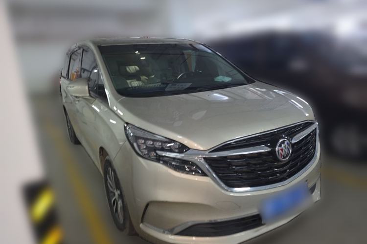 Used Buick GL8 2022 ES Landtrek 653T Comfort Edition Front Right 45 Deg