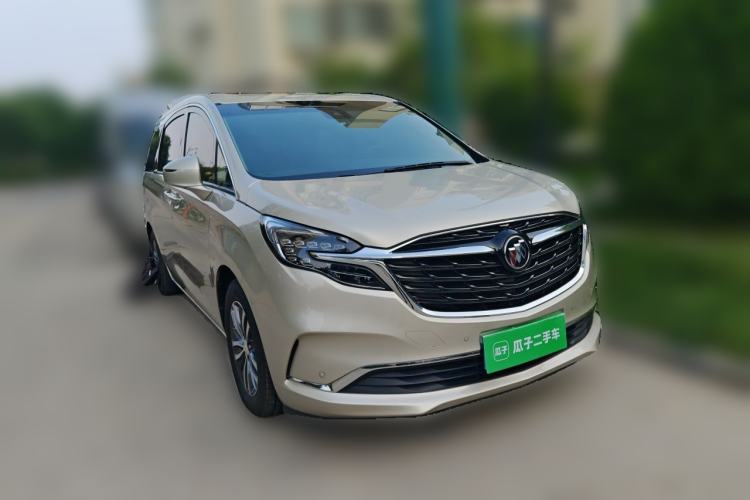 Used Buick GL8 2022 ES Landtrek 653T Luxury Edition Front Right 45 Deg