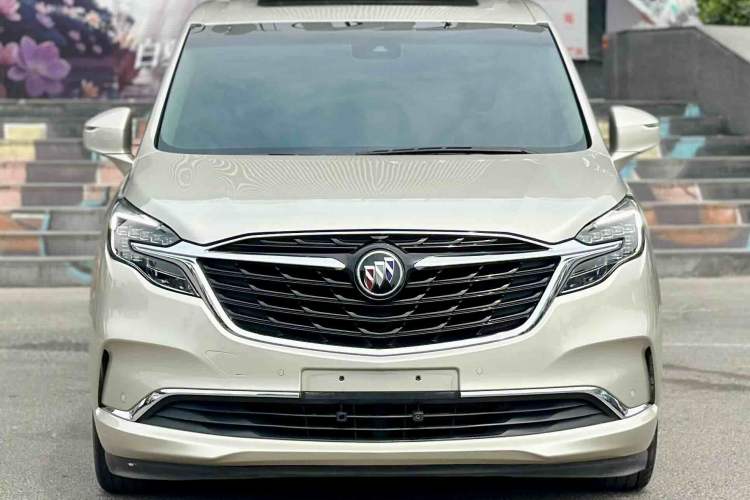 Used Buick GL8 2022 ES Landtrek 653T Luxury Edition Front