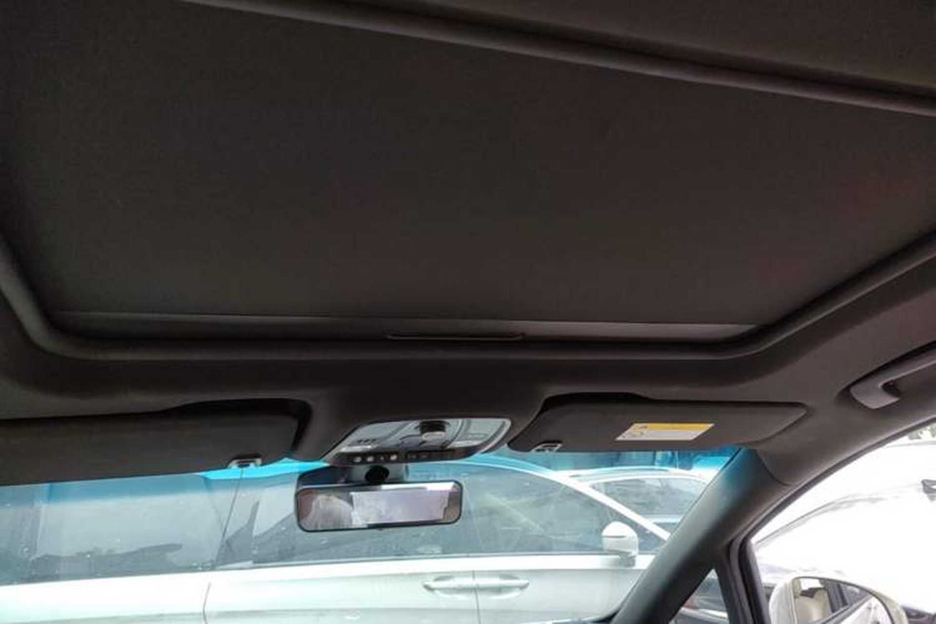 Used Buick GL8 2022 ES Landtrek 653T Luxury Edition Headliner