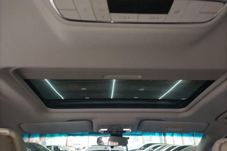 Used Buick GL8 2022 ES Landtrek 653T Comfort Edition Headliner