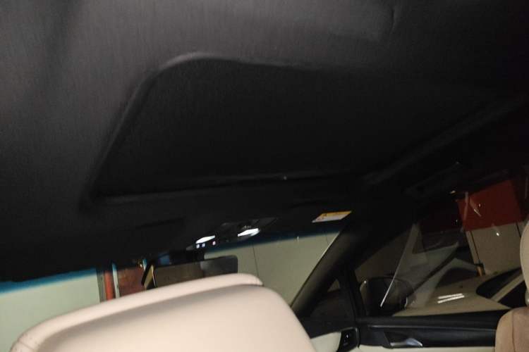 Used Buick GL8 2022 ES Land Cruiser 653T Luxury Model Headliner