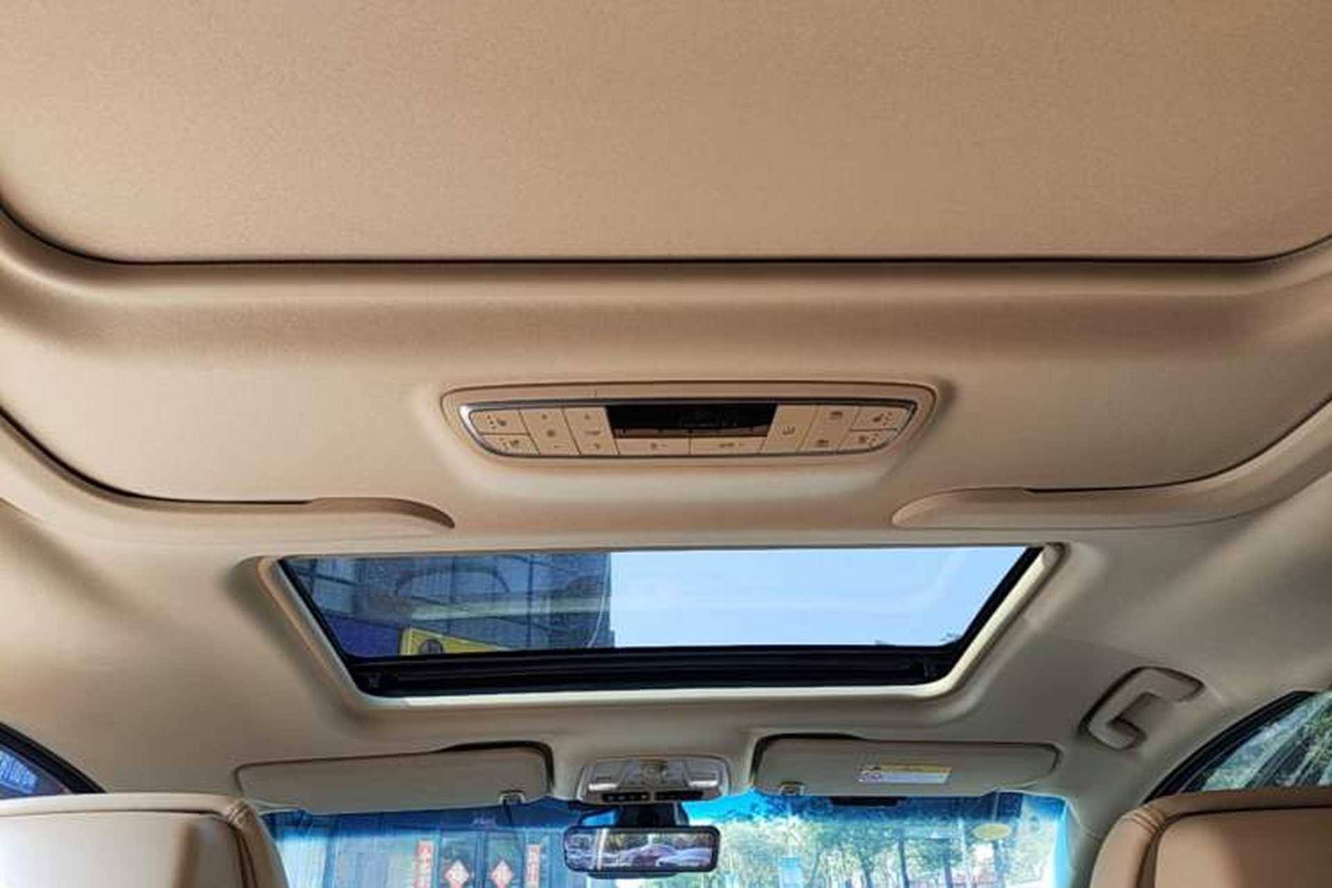Used Buick GL8 2022 ES Land Cruiser 653T Luxury Model Headliner