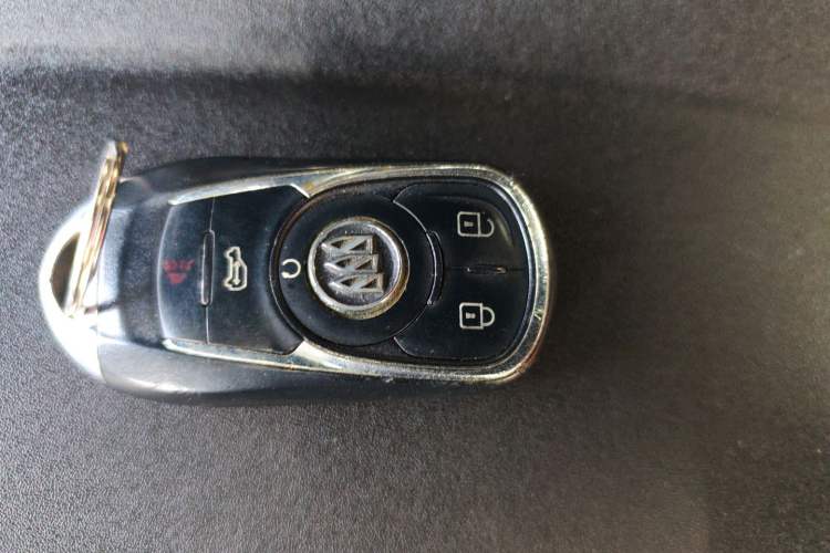 Used Buick GL8 2022 ES Landtrek 653T Comfort Edition Interior 1