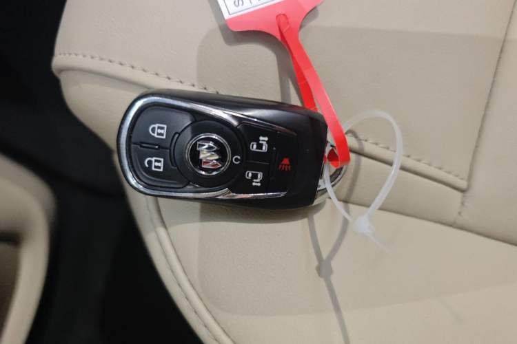 Used Buick GL8 2022 ES Landtrek 653T Luxury Edition Interior 1