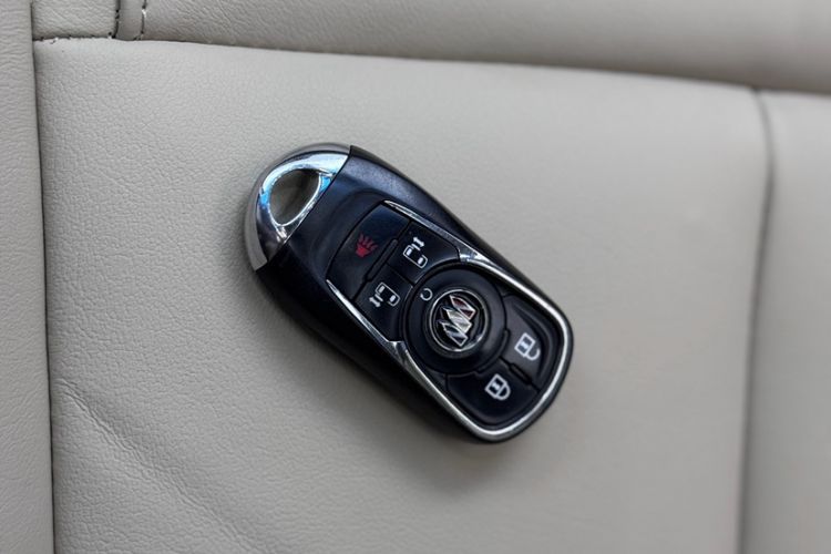 Used Buick GL8 2022 ES Landtrek 653T Luxury Edition Interior 3
