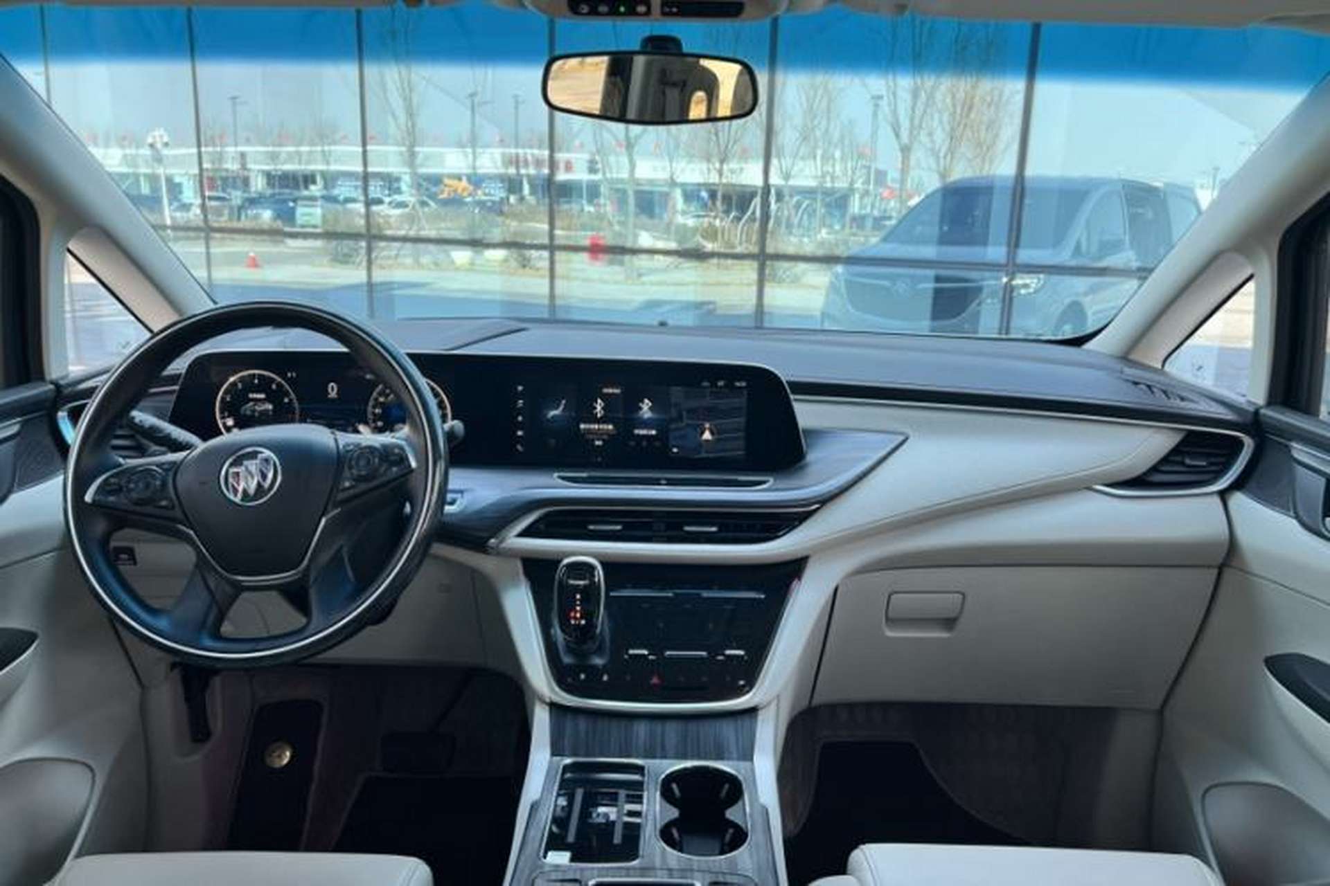 Used Buick GL8 2022 ES Landtrek 653T Comfort Edition Interior 5