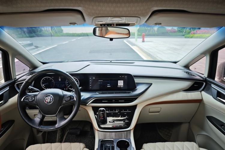 Used Buick GL8 2022 ES Landtrek 653T Comfort Edition Interior 6