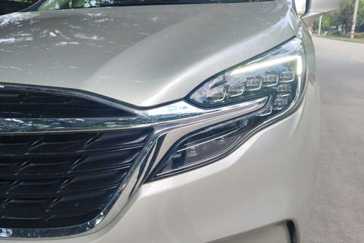 Used Buick GL8 2022 ES Land Cruiser 653T Luxury Model Left Front Headlight