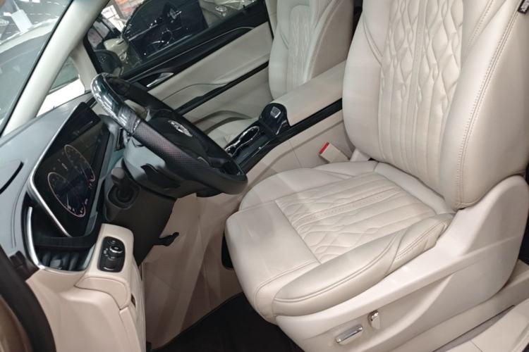Used Buick GL8 2022 ES Landtrek 653T Comfort Edition Left Front Seat