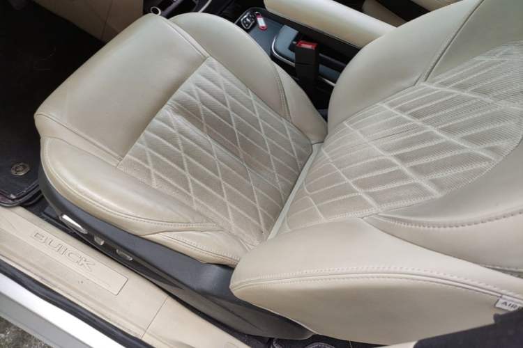 Used Buick GL8 2022 ES Landtrek 653T Luxury Edition Left Front Seat