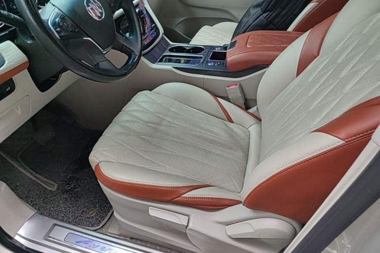 Used Buick GL8 2022 ES Landtrek 653T Comfort Edition Left Front Seat