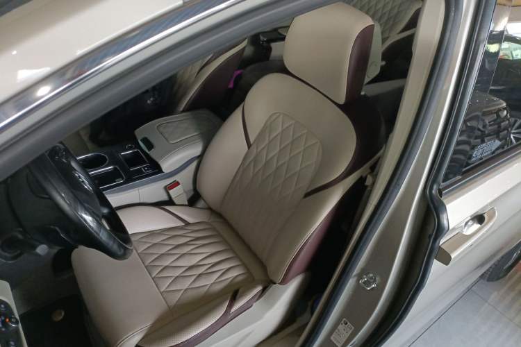 Used Buick GL8 2022 ES Landtrek 653T Comfort Edition Left Front Seat