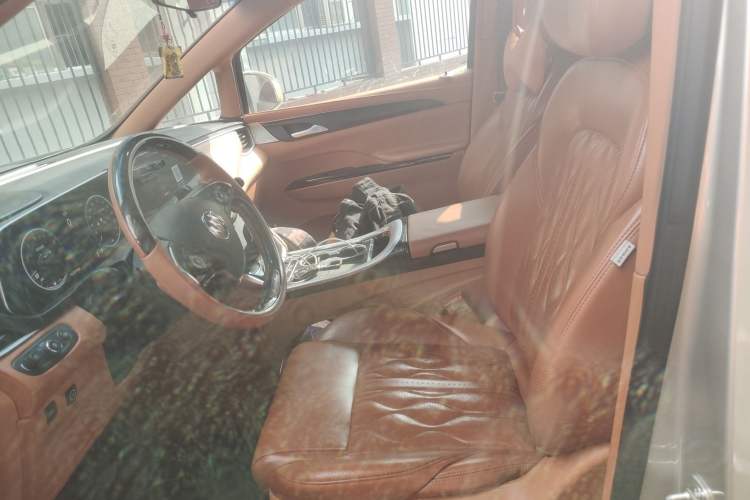 Used Buick GL8 2022 ES Landtrek 653T Comfort Edition Left Front Seat