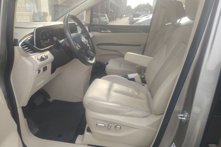 Used Buick GL8 2022 ES Landtrek 653T Luxury Edition Left Front Seat