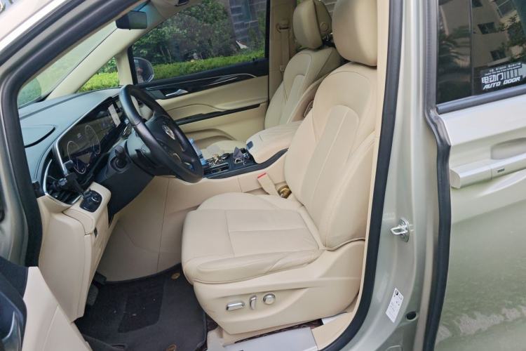 Used Buick GL8 2022 ES Landtrek 653T Luxury Edition Left Front Seat