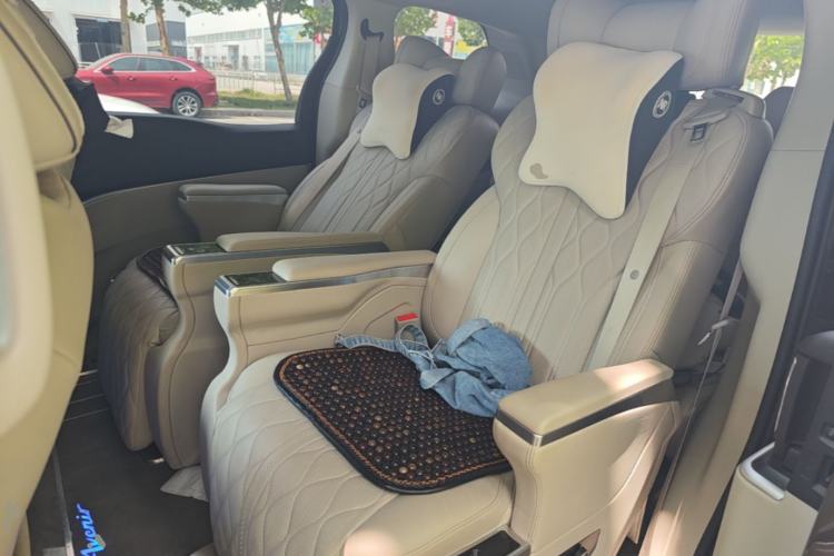 Used Buick GL8 2022 Land Business Class 652T Luxury Model Left Rear Seat